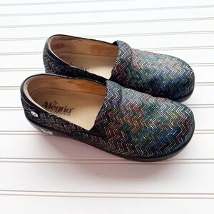 Alegria Size 40 Keli Shoe in Ric Rack Rainbow